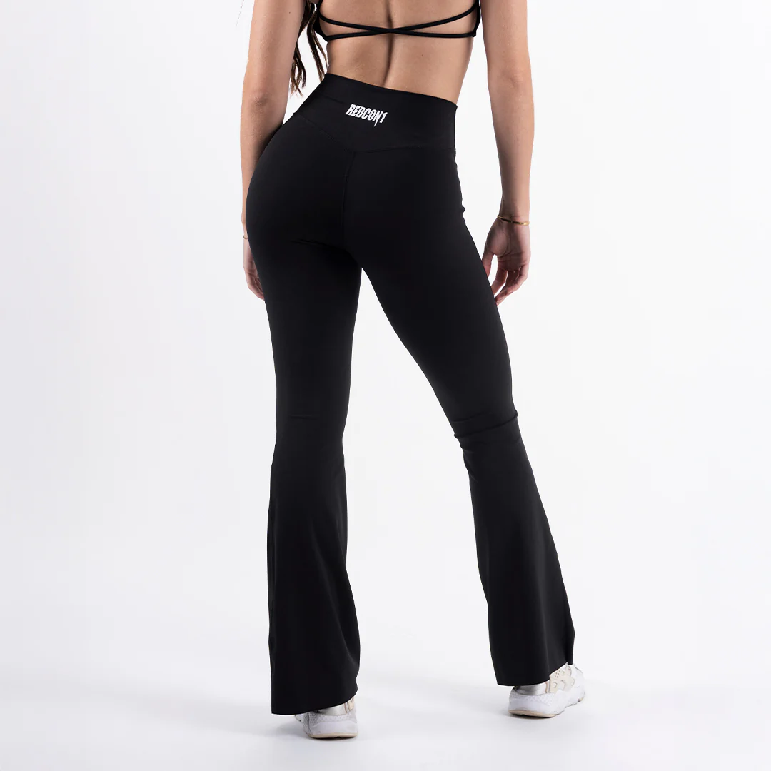 Black Essential Flair Leggings - Image 3